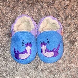 Acorn sea otter, 18 24 months moccasins Blue and Purple Baby Slippers boy girl
